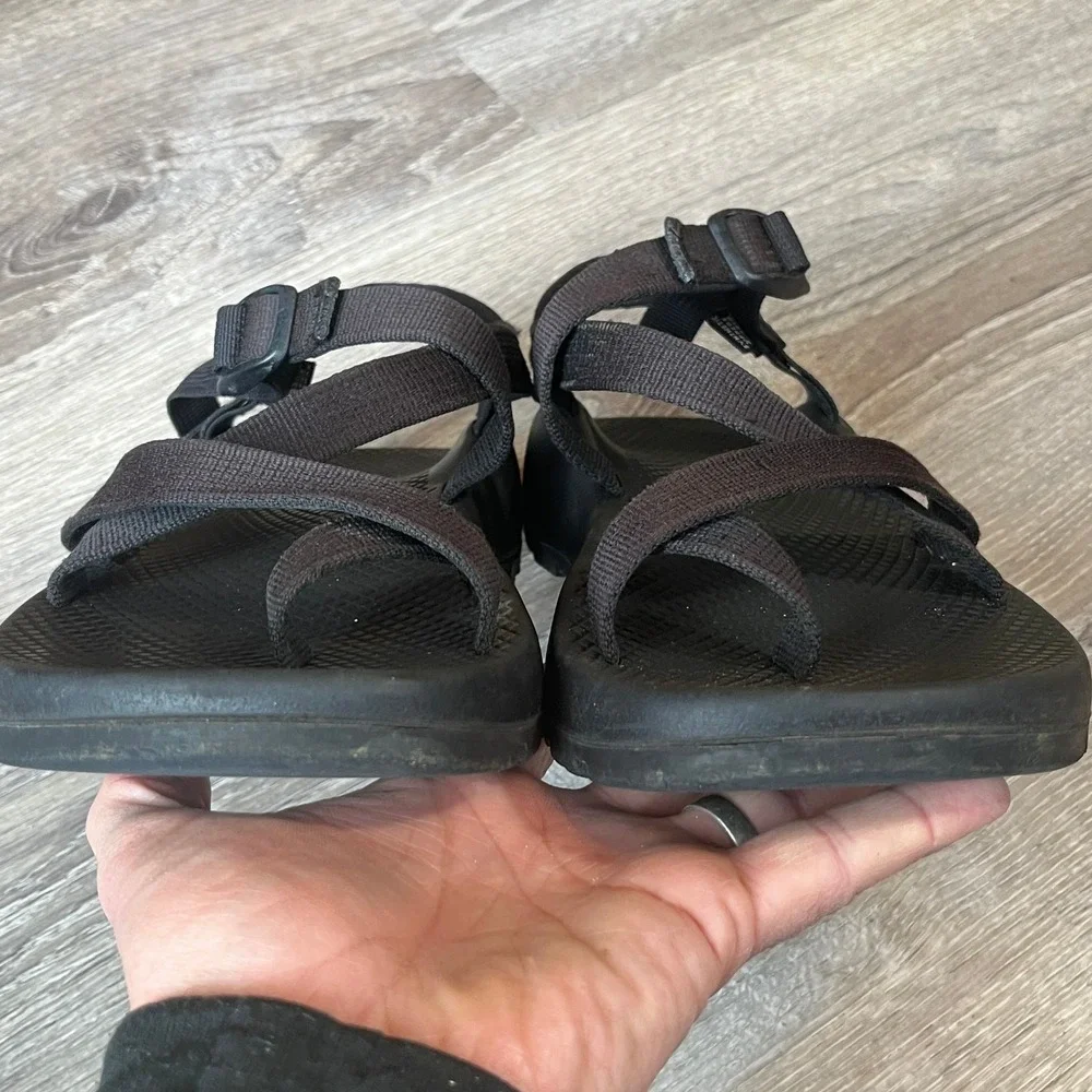 Chaco Z/2 Terreno Black Hiking Sandals Chunky Vibram Soles Mens‎ 9